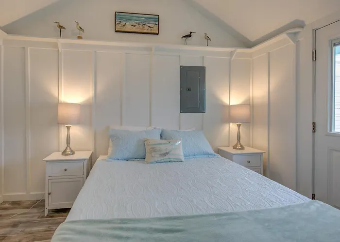 Mermaid Cottage 1-Bedroom Beach Cottage
